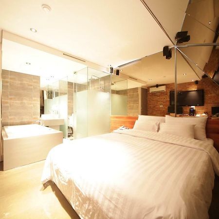 Hotel Pop Jongno Séoul Extérieur photo