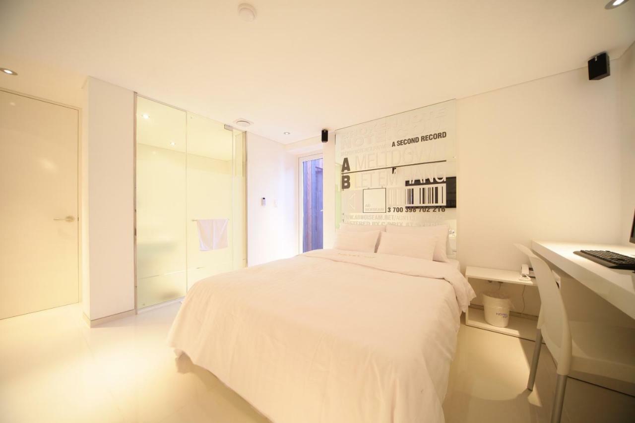 Hotel Pop Jongno Séoul Extérieur photo